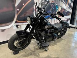 2017 Harley-Davidson Softail Slim S (FLSS) Softail Black