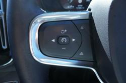 2020 Volvo XC40 T4 Momentum