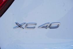 2020 Volvo XC40 T4 Momentum
