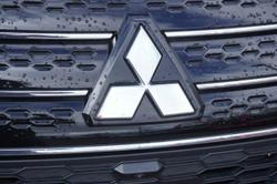 2023 Mitsubishi Outlander Exceed