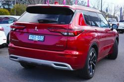 2023 Mitsubishi Outlander Exceed