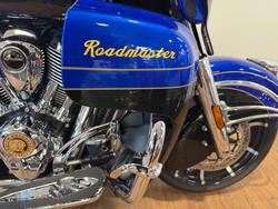 2018 Indian ROADMASTER ELITE Cobalt Candy/Black24k Gold Tri