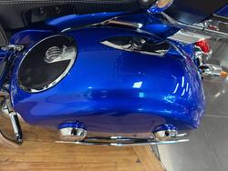 2018 Indian ROADMASTER ELITE Cobalt Candy/Black24k Gold Tri