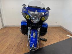 2018 Indian ROADMASTER ELITE Cobalt Candy/Black24k Gold Tri