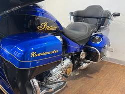 2018 Indian ROADMASTER ELITE Cobalt Candy/Black24k Gold Tri