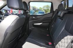 2024 Nissan Navara ST-X