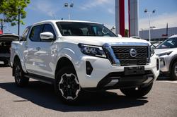 2024 Nissan Navara ST-X