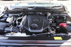 2024 Nissan Navara ST-X