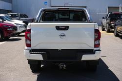 2024 Nissan Navara ST-X