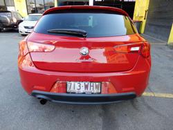 2015 Alfa Romeo Giulietta Distinctive Series 1 Alfa Red