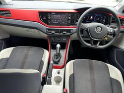 2018 Volkswagen Polo beats