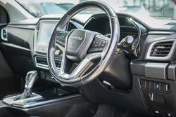 2022 Isuzu D-MAX LS-M