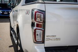 2022 Isuzu D-MAX LS-M