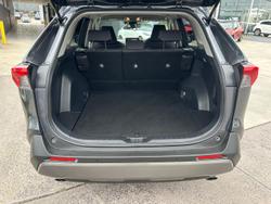 2021 Toyota
                RAV4 GXL