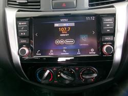 2021 Nissan Navara SL