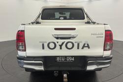 2020 Toyota Hilux SR5