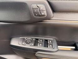 2024 Ford Everest Platinum