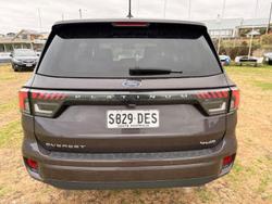 2024 Ford Everest Platinum