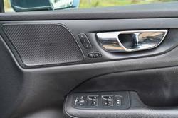 2019 Volvo V60 T5 Momentum