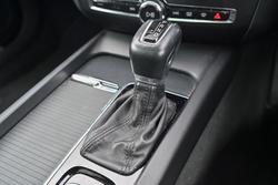 2019 Volvo V60 T5 Momentum