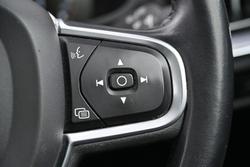 2019 Volvo V60 T5 Momentum