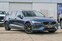 2019 Volvo V60 T5 Momentum