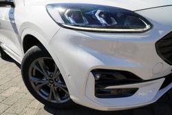 2022 Ford Escape ST-Line PHEV