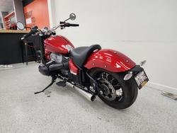 2022 BMW Motorrad R 18 Red