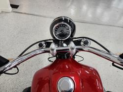 2022 BMW Motorrad R 18 Red