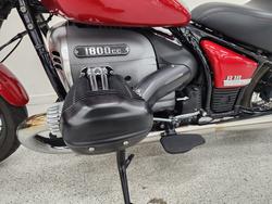 2022 BMW Motorrad R 18 Red