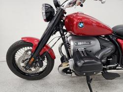 2022 BMW Motorrad R 18 Red