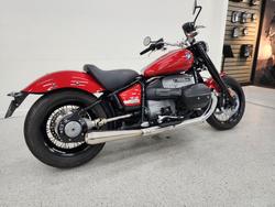 2022 BMW Motorrad R 18 Red