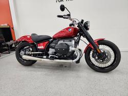 2022 BMW Motorrad R 18 Red