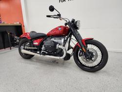 2022 BMW Motorrad R 18 Red