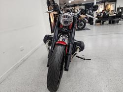 2022 BMW Motorrad R 18 Red