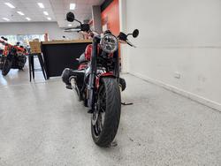 2022 BMW Motorrad R 18 Red