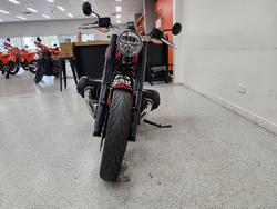 2022 BMW Motorrad R 18 Red