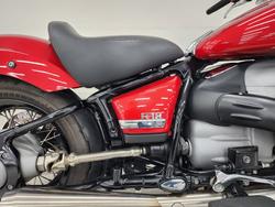 2022 BMW Motorrad R 18 Red