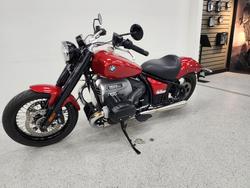 2022 BMW Motorrad R 18 Red