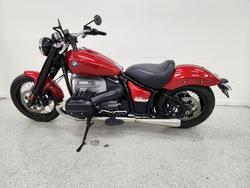 2022 BMW Motorrad R 18 Red