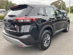 2025 Nissan X-TRAIL ST