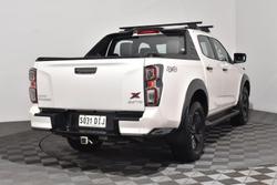 2022 Isuzu
D-MAX X-TERRAIN