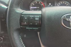 2021 Toyota
Hilux SR5