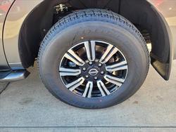 2025 NISSAN Y62 TI PATROL WAG 5.6 PET AUTO TI GUN METALLIC