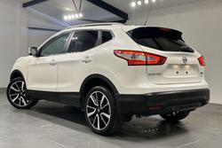 2015 Nissan QASHQAI Ti
