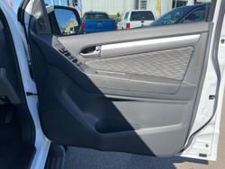 2016 Holden
                Colorado LS-X