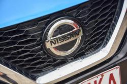 2018 Nissan
                QASHQAI ST