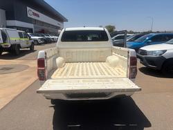 2012 Toyota Hilux HILUX 4x4 3.0L T/D D/C M/T SR5 1R61250 001 Glacier White