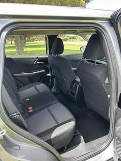 2022 Mitsubishi Outlander ES