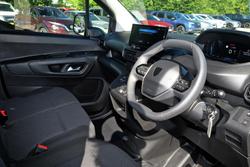 2025 Peugeot Partner Pro